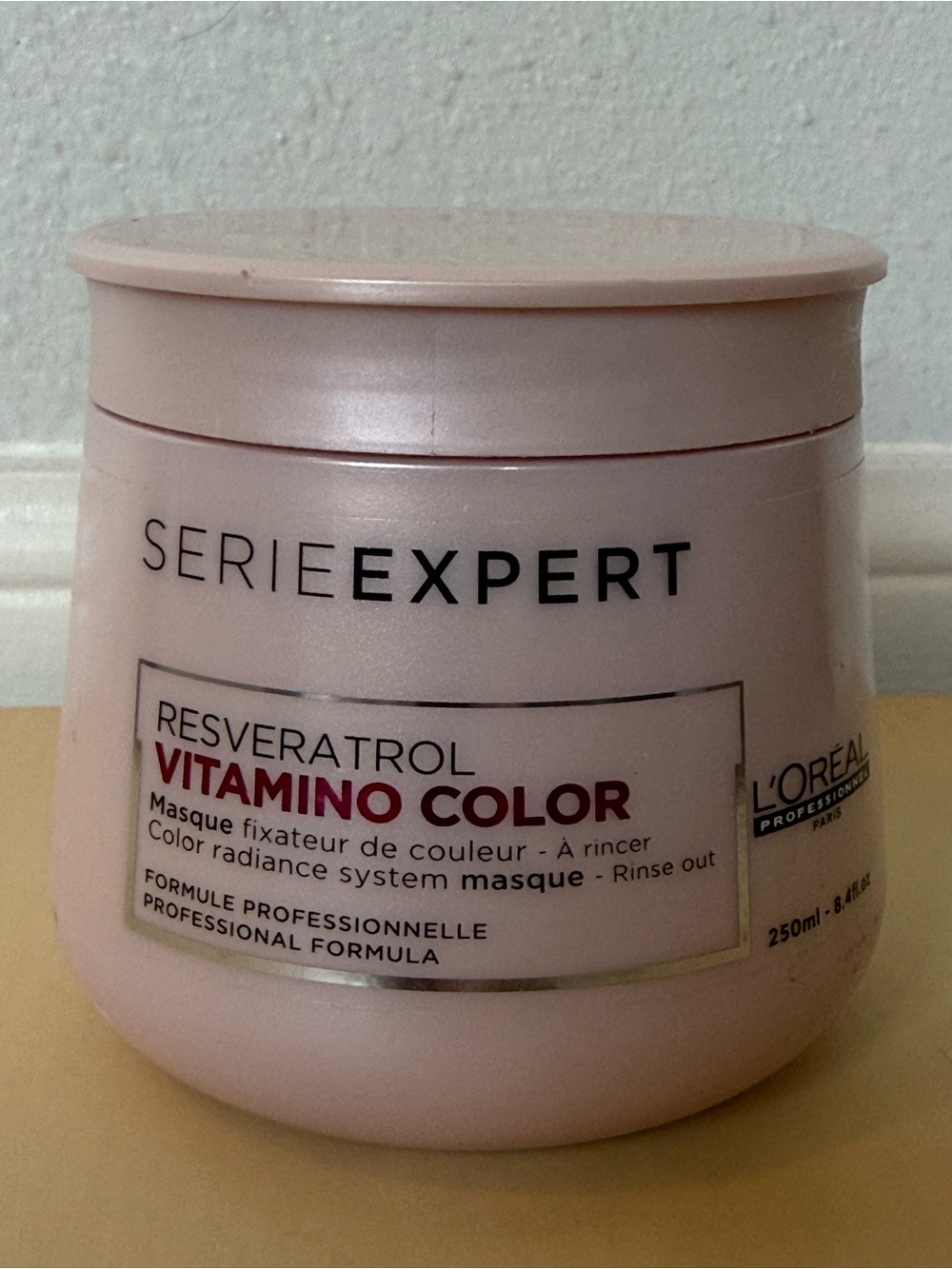 L'oreal Serie Expert Resveratrol Vitamino Color Mask 8.4 oz